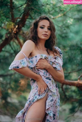 chebotareva - Get down on your knees …your dessert is served 👅