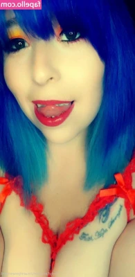 marelymermaid - Starting off Halloween with a quickie Lady D blowjob from Snapchat