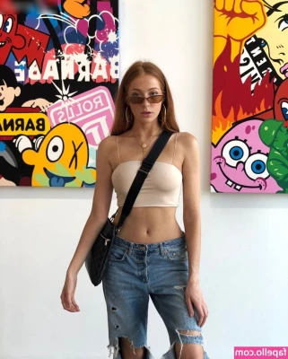 Madeline Ford [ madeline-ford ] - I m bored   Someone entertain me