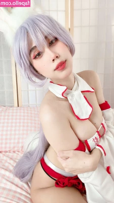 Kura Onee-san [ kura-onee-san ] - Cuanta sensualidad hay en esa curva que dibujas cuando sonries