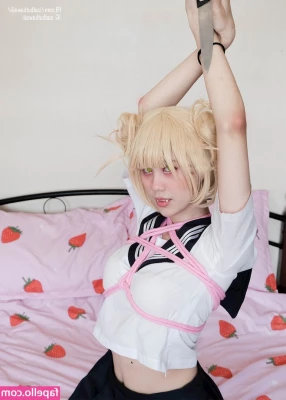Kura Onee-san [ kura-onee-san ] - Bean bagging before bed