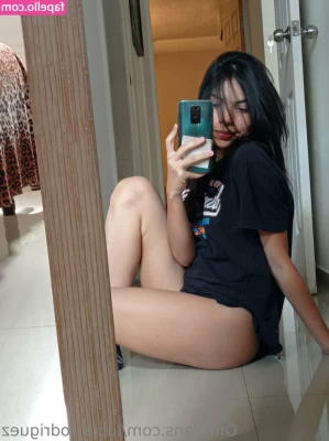 lucia_rodriguez [ lucia-rodriguez ] - Despertando 😏