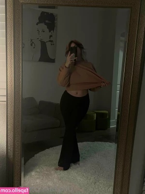 Fawnx - If you want a custom with my French pedi hmu  I won t be keeping it