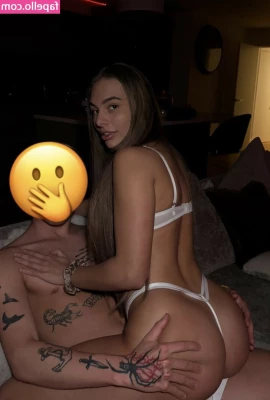 Irishlina - 💋 Happy Wednesday, loves 💋  🥵 These tits want to play, I'm