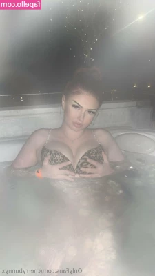 cherrybunnyx - My soapy toes during a long hot soak in the bath