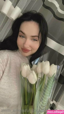 selena_mills [ selena-mills ] - Muy feliz año nuevo a todos  Gracias por acompañarnos en esta