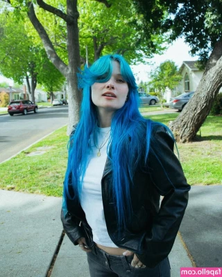 Annalise Mahanes [ annalise-mahanes ] - Did you dream of me? 😈