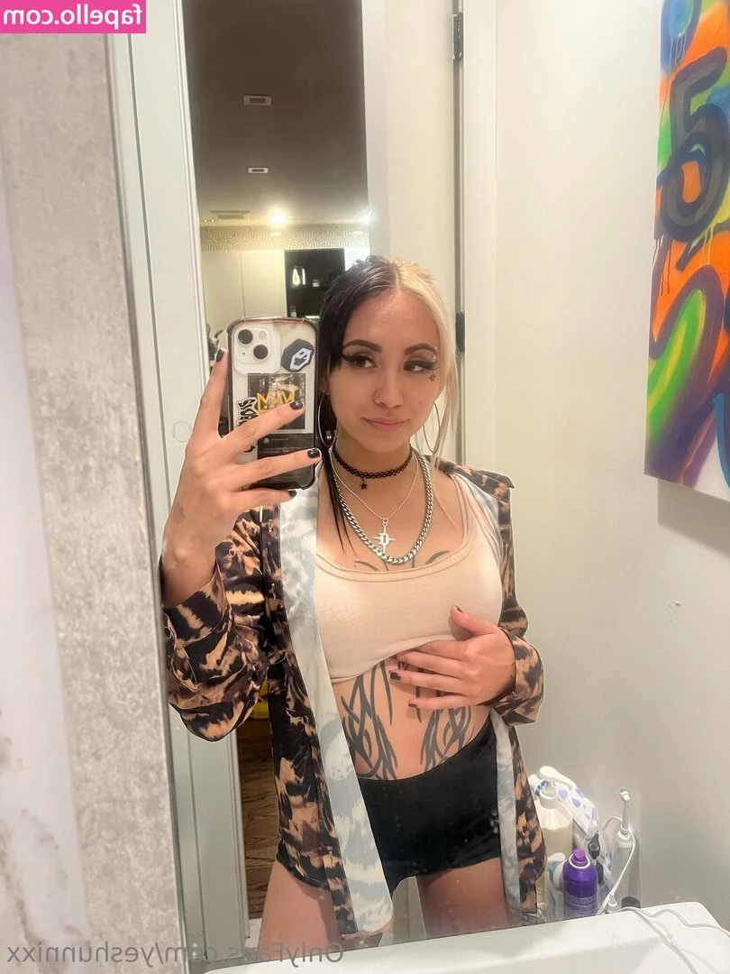 yeshunnixx - DRESS FOR LESS  I