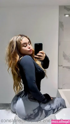 thejenblanco - I guess I just love 🍆 shaped objects 💋 Come see me in my DMs