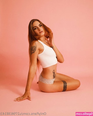 u279638143 - blumystvampire86 loves a hand against her neck