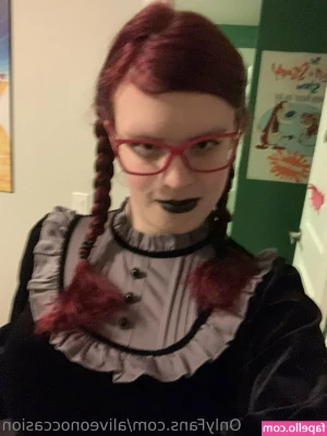 aliveonoccasion - yes Mistress  I obey