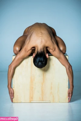 Laetitia Bouffard Roupe [ laetitia-bouffard-roupe-2 ] - This is what you would see before I sat on you.