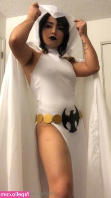 littlegothbird - Wanna see how flexible I can get? 💘