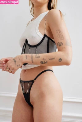 Lindsay Vrckovnik Linmick [ lindsay-vrckovnik-linmick ] - She back bitches