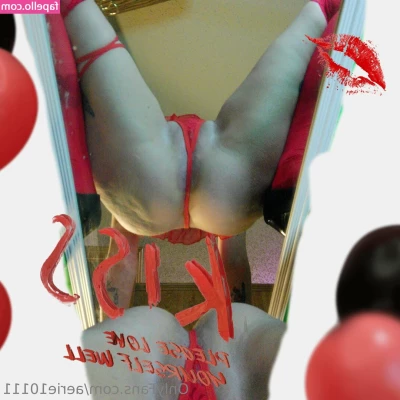 aerie10111 - first person to like all my pics gets free nudes forever!