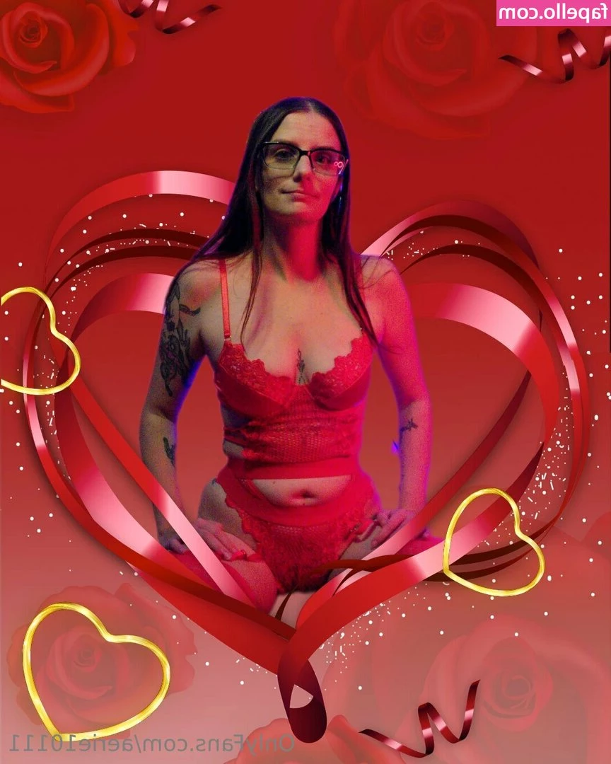 aerie10111 - I m sure some of you have already noticed  but the videos with Megan