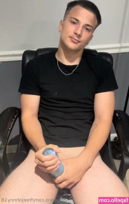 freejohnny18 - Happy hump day   I could do with a hump about now