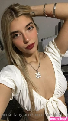 rennatababy - Dicen que cuando hacen así con el pene en la boca es como cuando