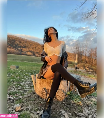 Naaz Torbati [ naaz-torbati ] - Já imaginou chegar do trabalho todo dia e ver essas solas assim na