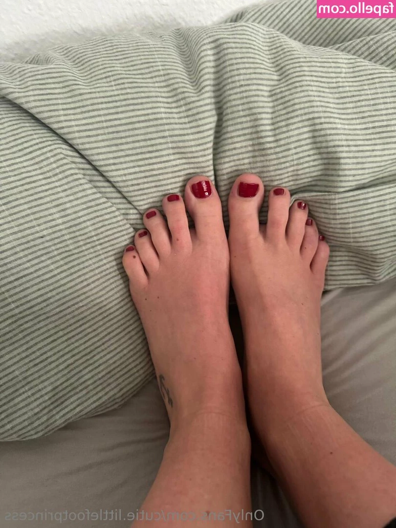 cutie.littlefootprincess [ cutie-littlefootprincess ] - Like this post if ya would like to see me  amp   giannaspadeppv go