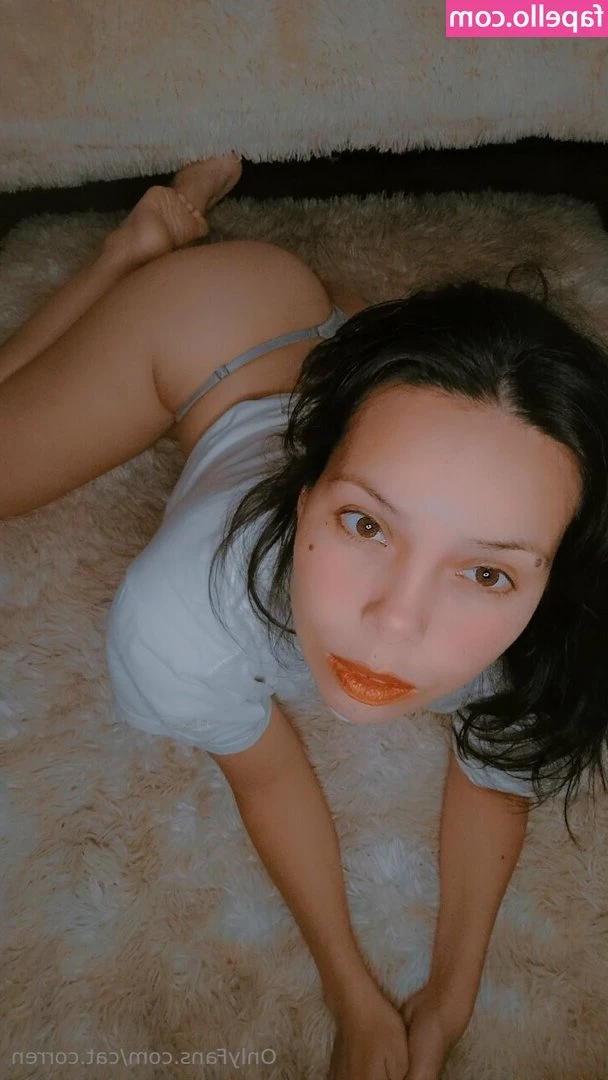 cat.corren [ cat-corren ] - This is how I wake up in the morning. My boobs always slip out ^^