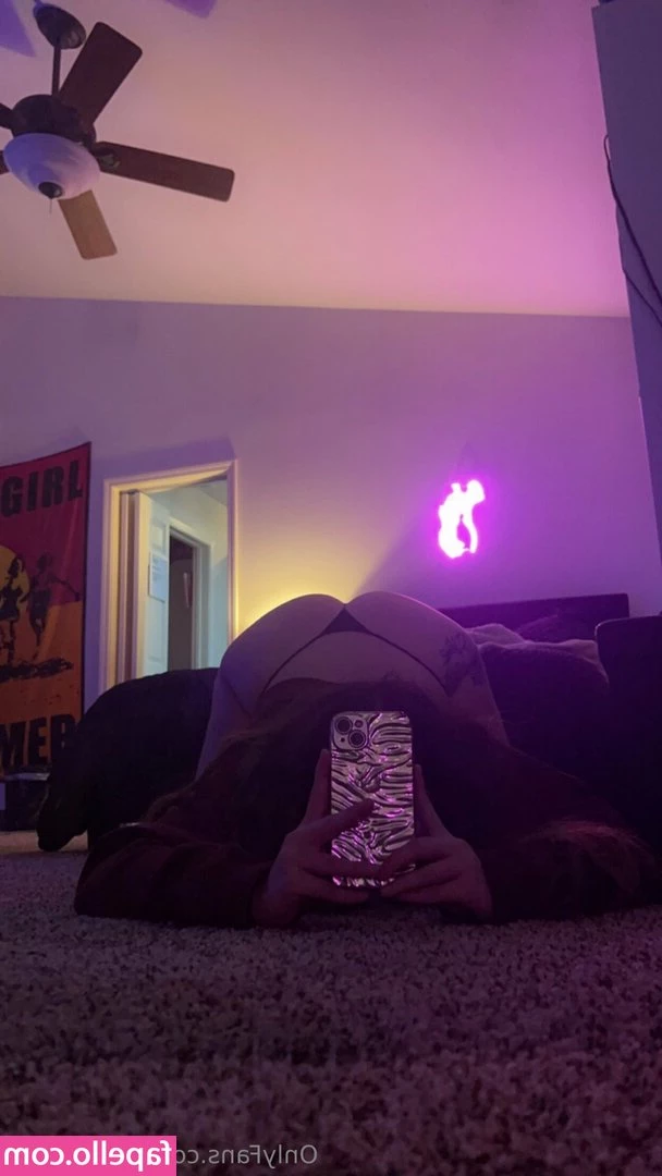 mercyyyxx - 𝘍𝘙𝘌𝘌 𝘈𝘊𝘊𝘖𝘜𝘕𝘛     babysecrect 