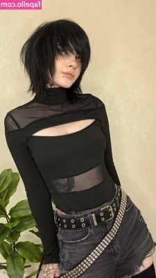 avemylissaa - On the 2nd Day of 𝓚𝓲𝓼𝓼-𝓜𝓪𝓼 Casey gave to me...