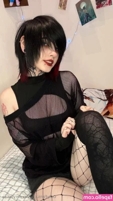 avemylissaa - is my ass big or tiny? 💓