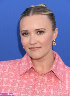 Emily Osment [ emily-osment ] - Thirsty nbsp Thursday nbsp FEATURE  Want the FULL scene  Send a  7