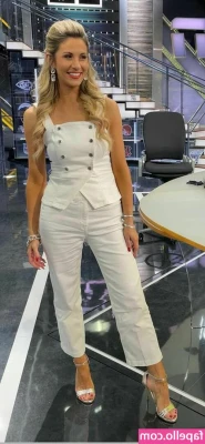Laura Rutledge [ laura-rutledge ] - Check your DMs for sexy nudes of us🖤 @smallbeav
