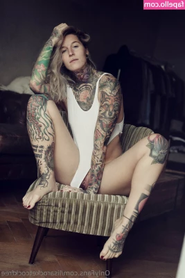 lisarocketcockfree - Here's a little teaser to start your day. The full video was sent to