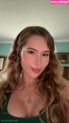porcelaingoirl [ porcelaingoirl-14 ] - A precious peek between my legs ~