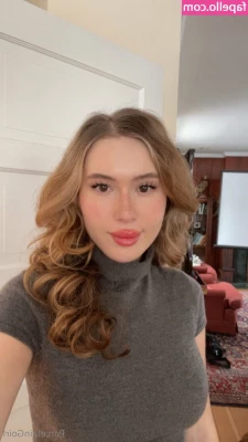 porcelaingoirl [ porcelaingoirl-14 ] - Watch me play with my tits over you