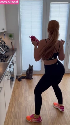 Lara Loft [ lara-loft ] - Begging for some attention, who’s going to give it to me??