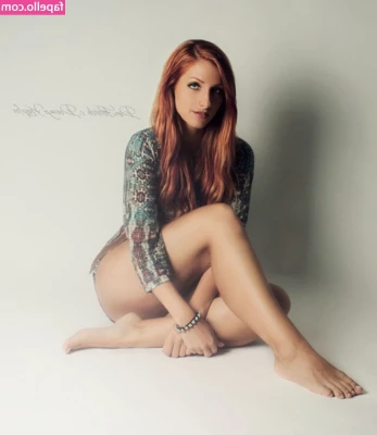 Lara Loft [ lara-loft ] - What if we play now? I think it's a good time to enjoy until