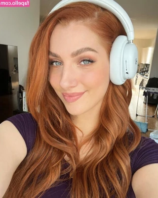 Lara Loft [ lara-loft ] - Favorite Color 🔥