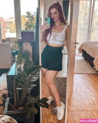 Lara Loft [ lara-loft ] - Could you make a live stream tonight around 7 8 pm PST