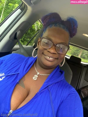 shugag1 - Relaxing day