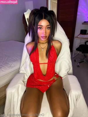 georgiaa_girl [ georgiaa-girl ] - Shall I sit on your cock ?