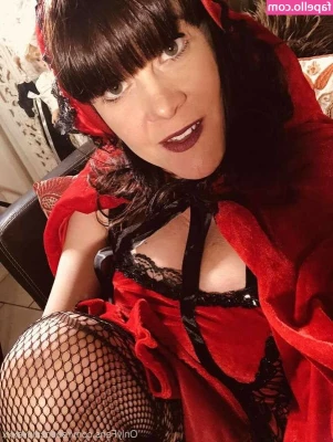 Rebecca Love [ rebecca-love ] - soft titty  warm titty  little sack of love  LOL