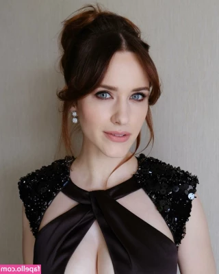 Rachel Brosnahan [ rachel-brosnahan ] - Así me queda mi vestido   Siempre tuya  Tiara  Tiara