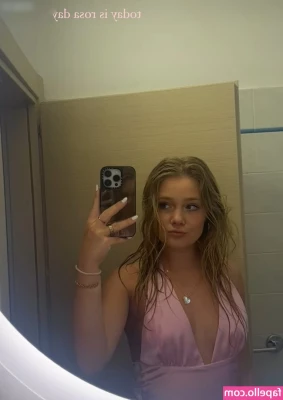Chiara Tews [ chiara-tews ] - Missing Halloween spooky season terribly like my costume from last