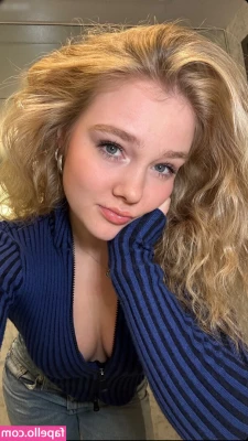 Chiara Tews [ chiara-tews ] - I will wear the thigh boots and booty shorts if you promise to rip it