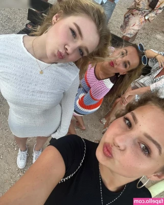 Chiara Tews [ chiara-tews ] - i am so exited for Halloween