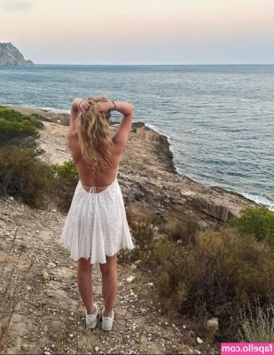 Chiara Tews [ chiara-tews ] - Let s have a good week next week babes