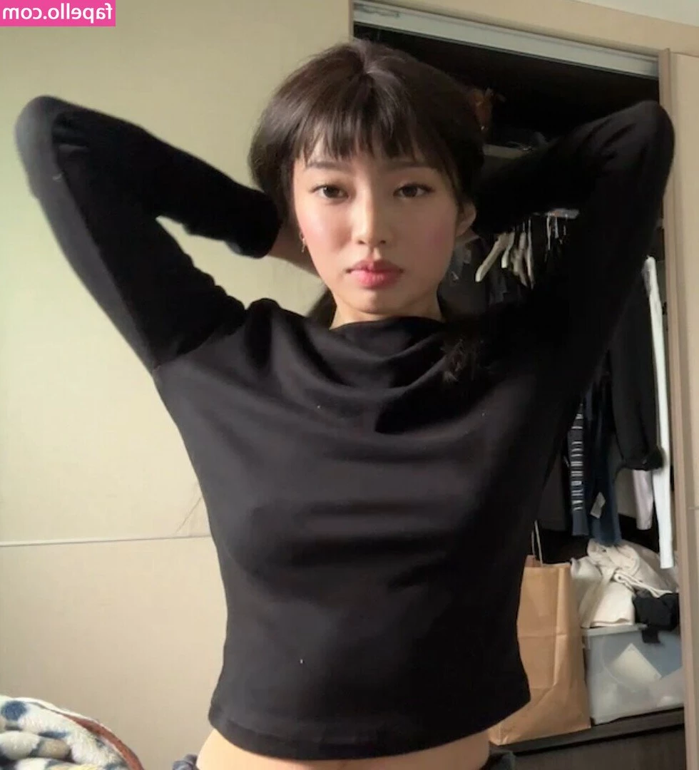 Yujin - Happy St Patrick s Day  I wanted to show some spirit  after all I