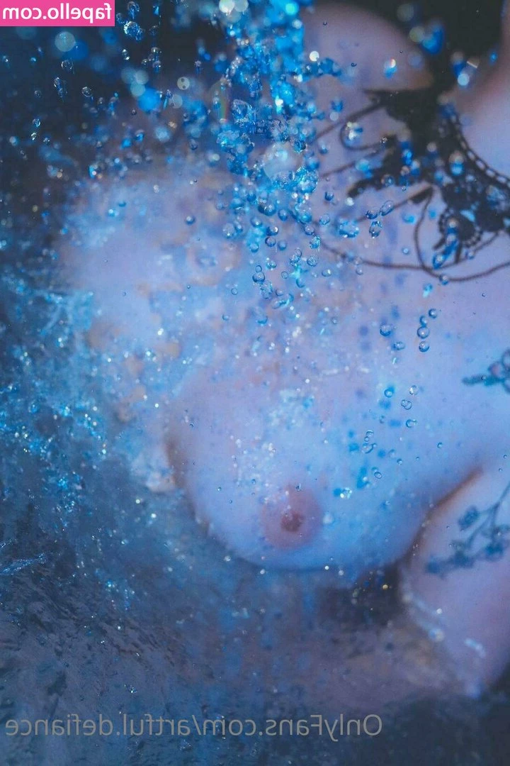 artful.defiance [ artful-defiance ] - Love yourself