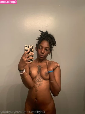 lovelykaybaby - Y all  the neighbor came over tonight and ate this pussy so fucking