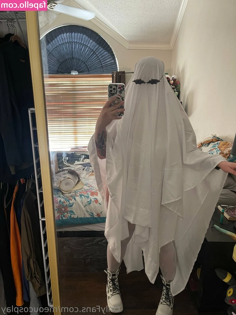 meoucosplay - Let s do Standing  riding and missionary