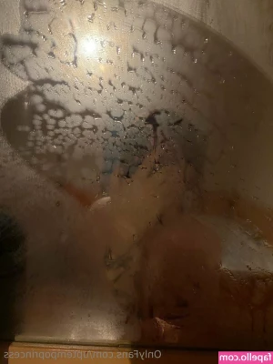 Ariesgummygirl, Nvmlidi - Do you have any mandatory daily rituals?
